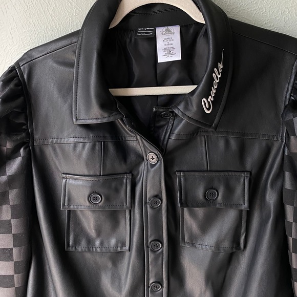 Disney Parks Her Collection Cruella de Vil Movie Faux Leather Jacket Black Sz1X - Picture 5 of 13